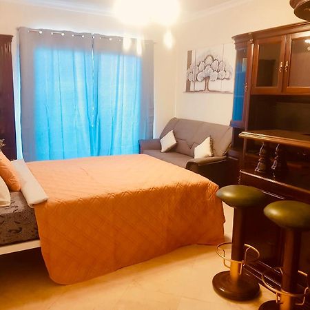 Plaza Near Forum Madeira - Rooms For Rent Φουνκάλ Εξωτερικό φωτογραφία