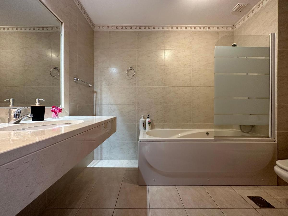 Plaza Near Forum Madeira - Rooms For Rent Φουνκάλ Εξωτερικό φωτογραφία