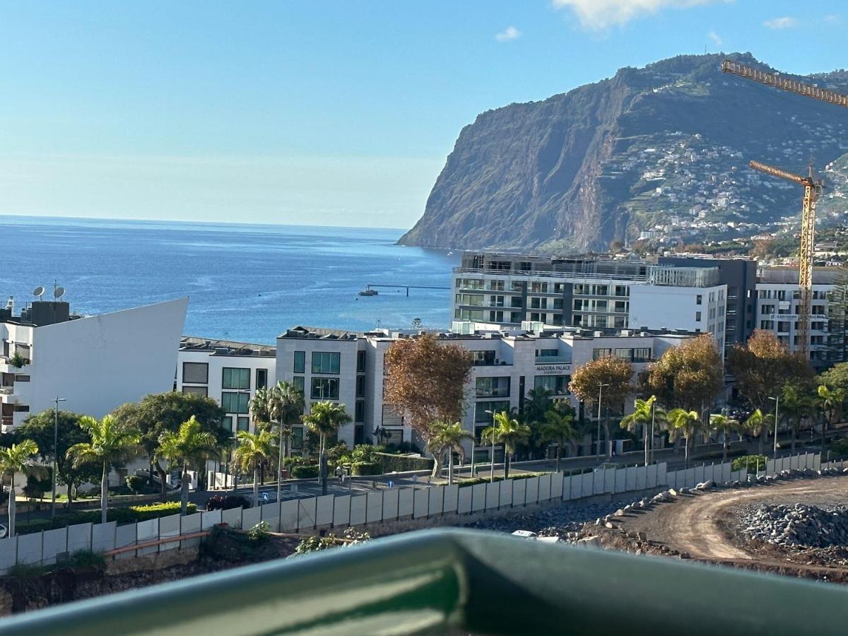 Plaza Near Forum Madeira - Rooms For Rent Φουνκάλ Εξωτερικό φωτογραφία