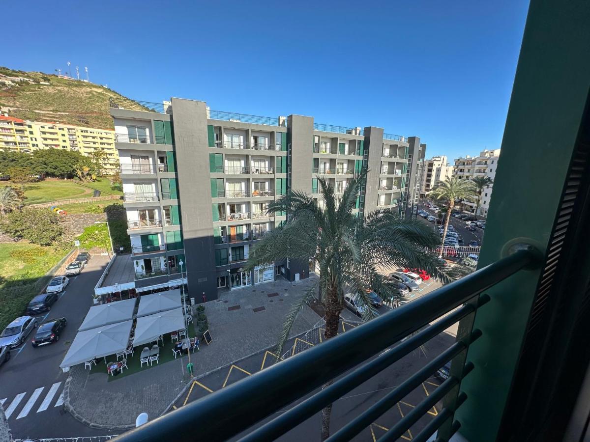 Plaza Near Forum Madeira - Rooms For Rent Φουνκάλ Εξωτερικό φωτογραφία